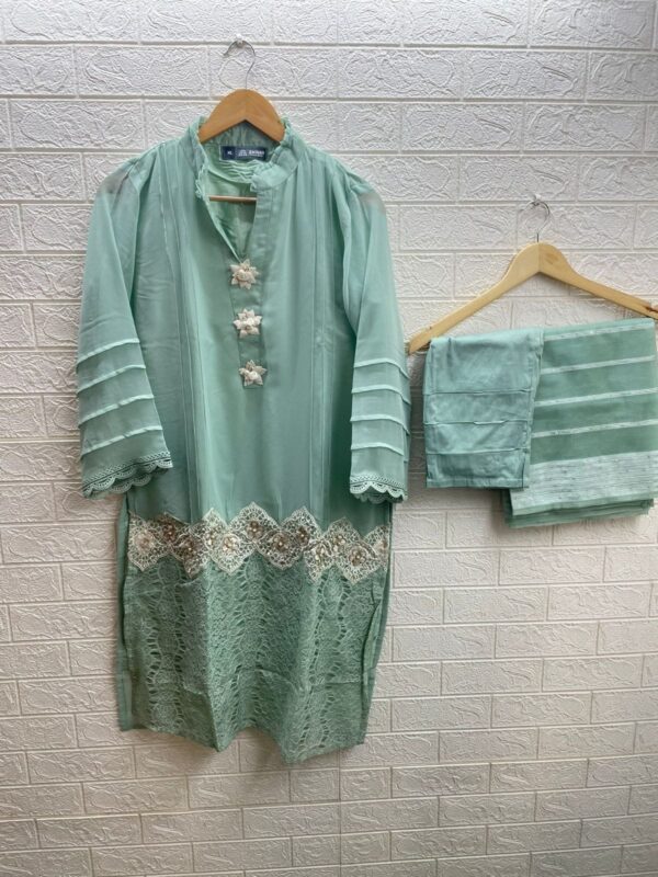 ZAINAB-174