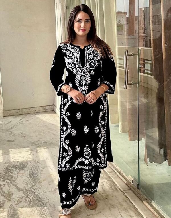 WhatsApp Image 2026-04-09 at 8.29.20 PM LAKHNAVI KURTI