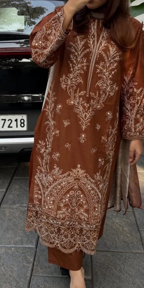 48720a99-0131-4793-bbdb-49805ad5df4e ELAN LAWN 25-4